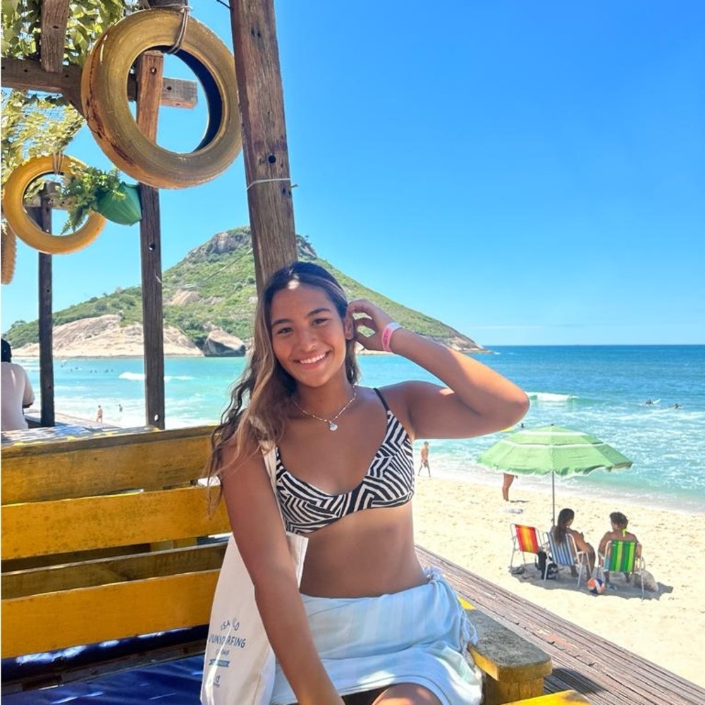 Meet your Posher, Olivia